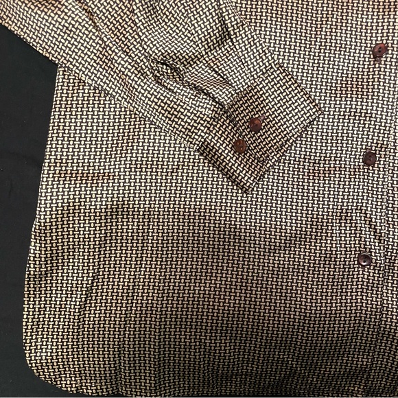 Bianca Nygaard Long Sleeve Blouse with geometric pattern, satin finish - Picture 5 of 10